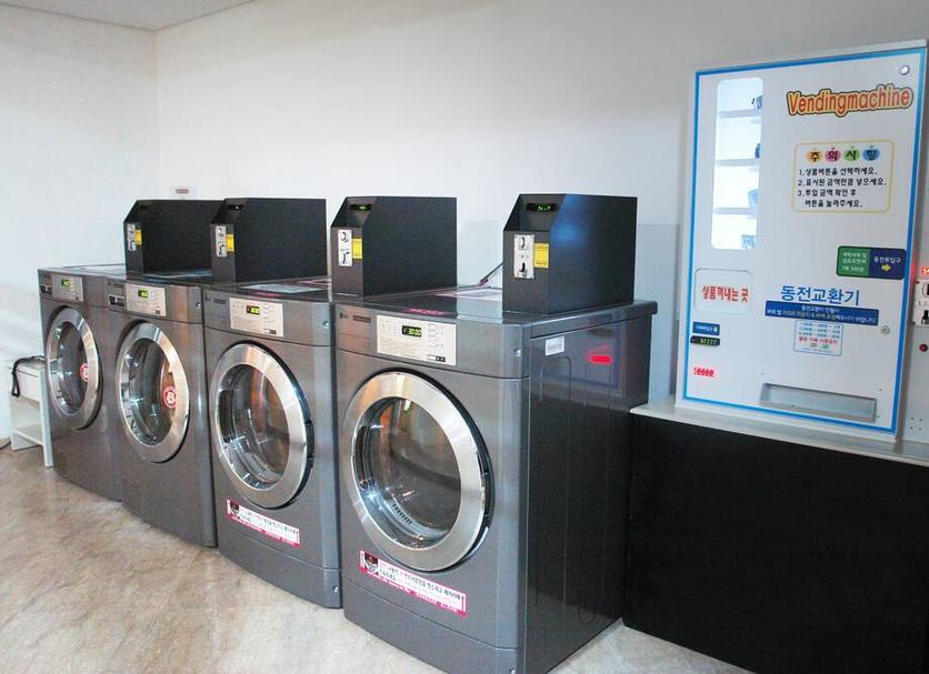 Laundry facility Photo