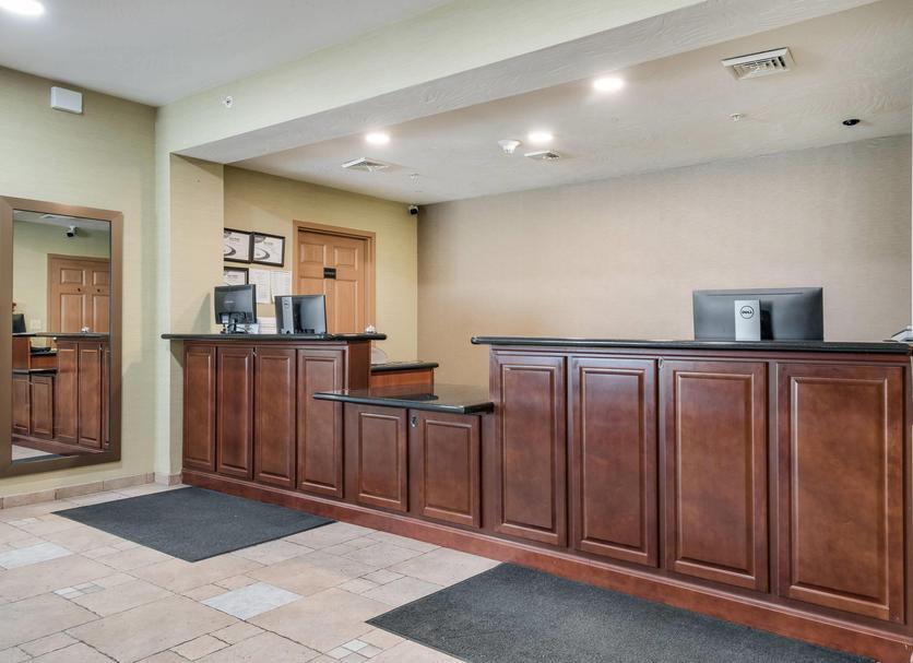 Front desk Photo