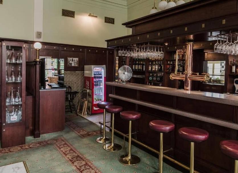 Bar Photo