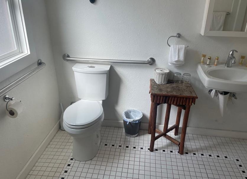Bathroom Photo