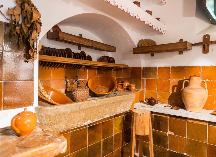 Kitchen Photo