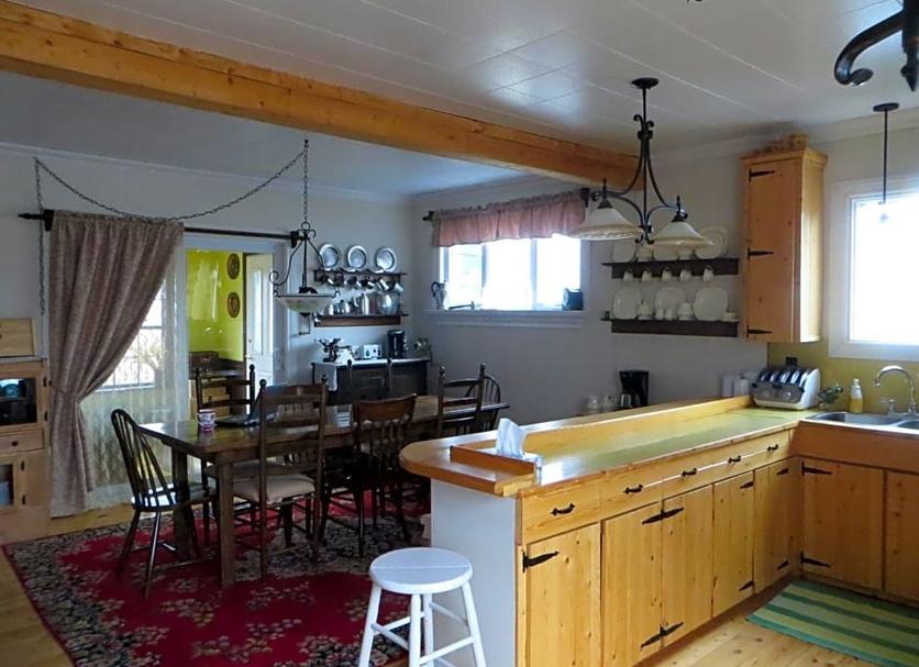 Kitchen Photo