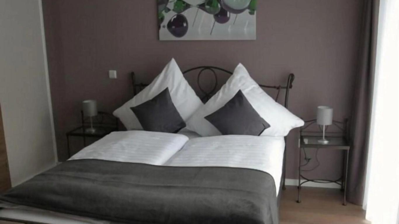 Apado-Hotel garni