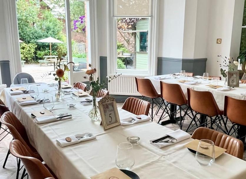 Restaurant Photo