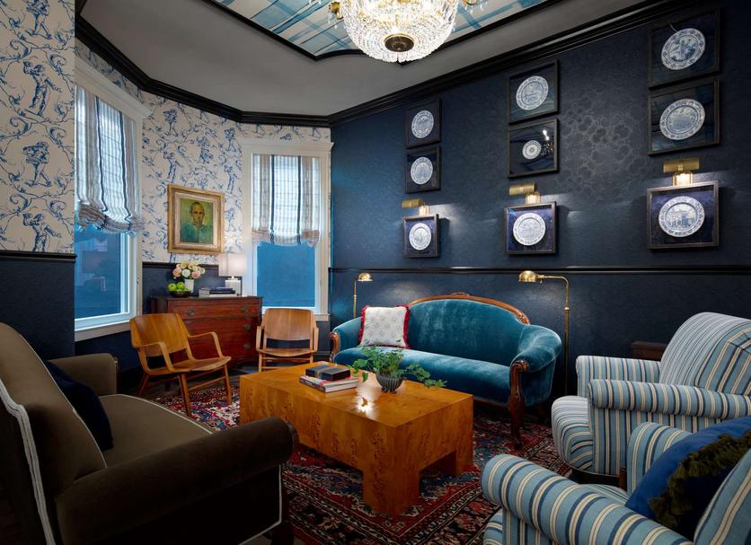 Lounge Photo
