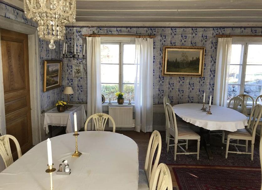 Dining room Photo
