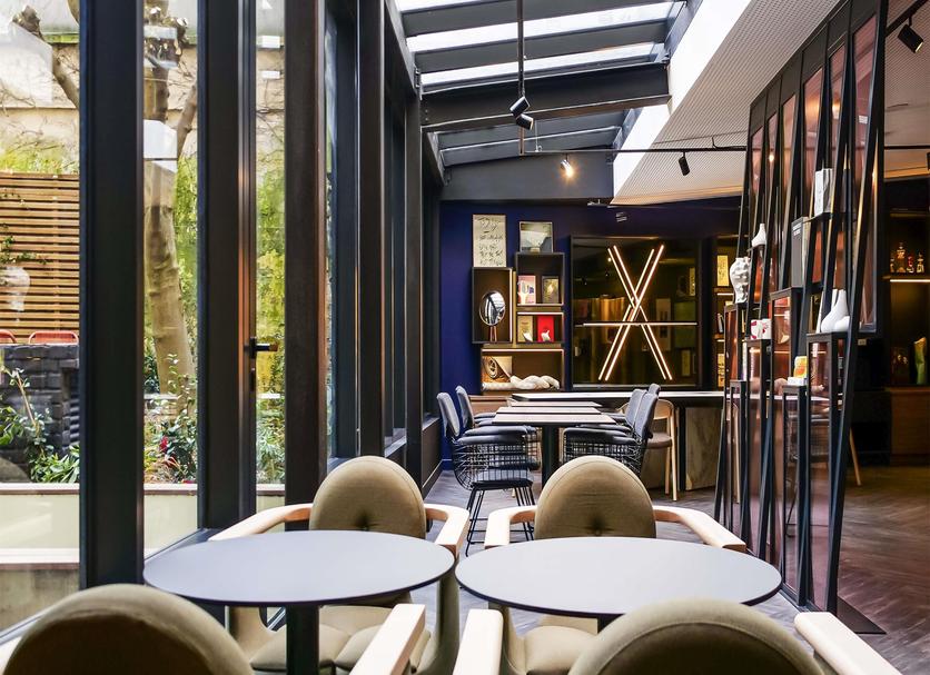 Restaurant Photo