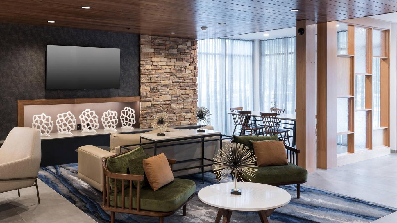 Fairfield Inn & Suites by Marriott Savannah I-95 North