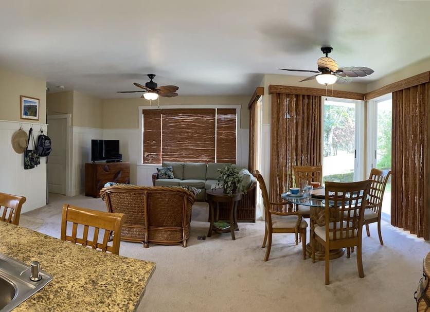 Dining room Photo