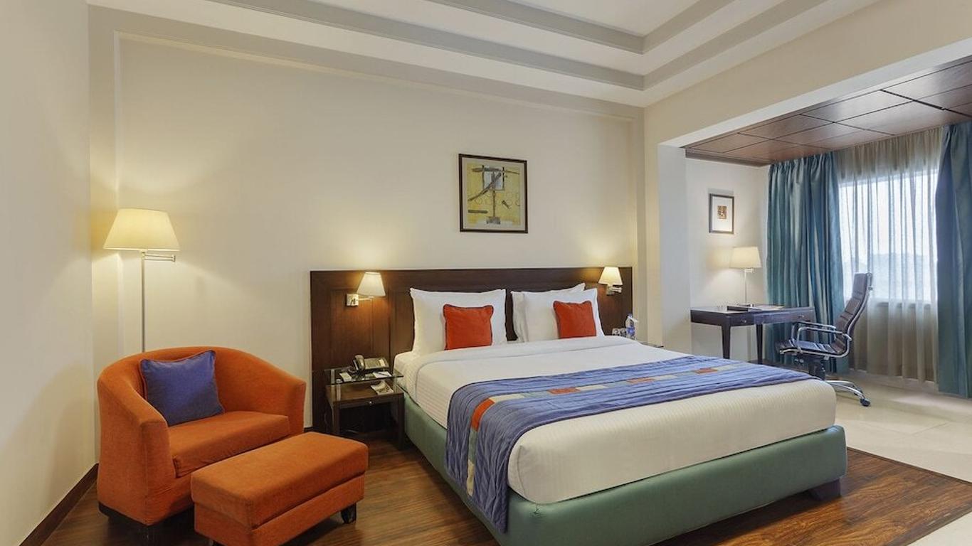 City Heart Sarovar Portico