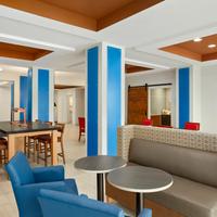 Holiday Inn Express Hotel & Suites Fort Myers East - The Forum, An IHG Hotel
