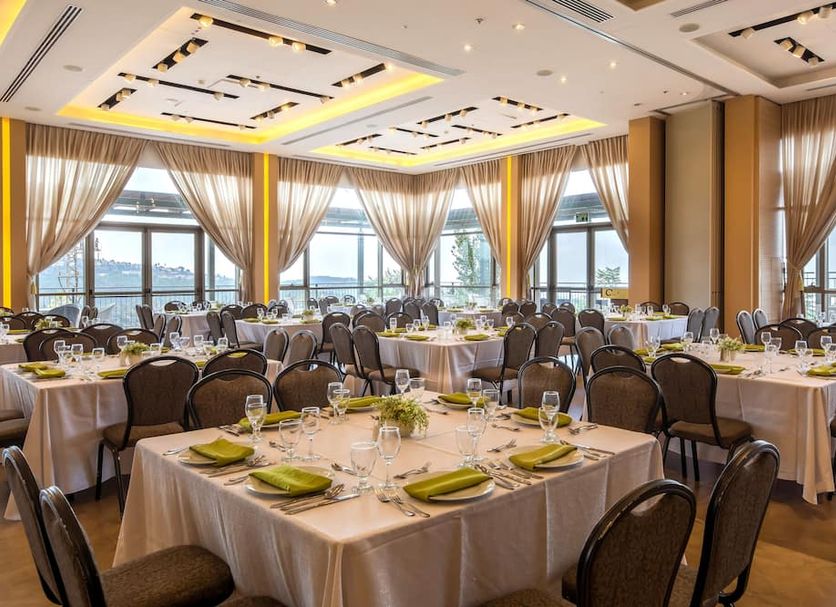 Banquet hall Photo