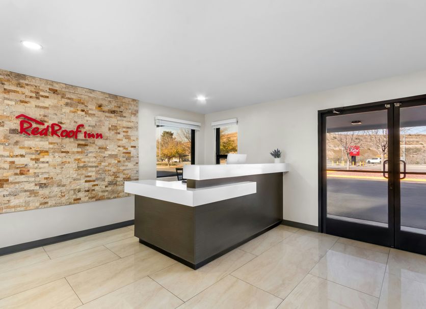 Front desk Photo