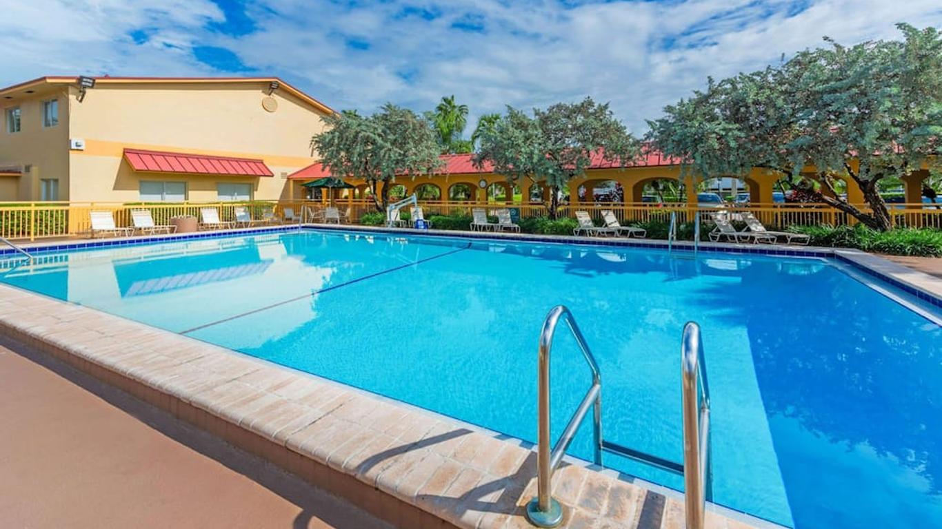 La Quinta by Wyndham Fort Lauderdale Pompano Beach from 69. Fort