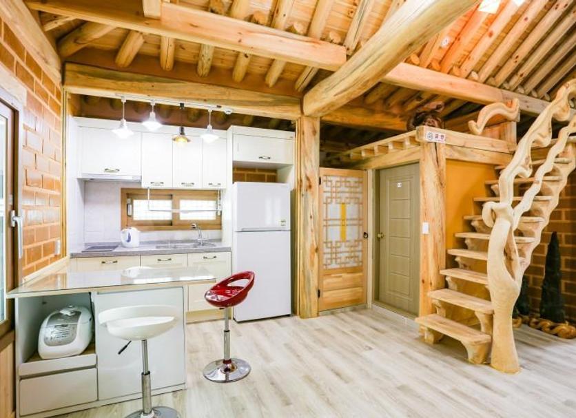 Kitchen Photo