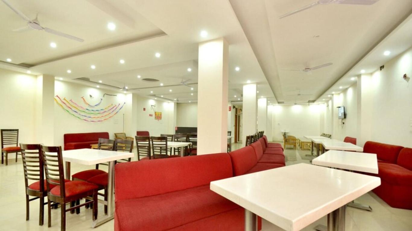 Hotel O Platinum Inn