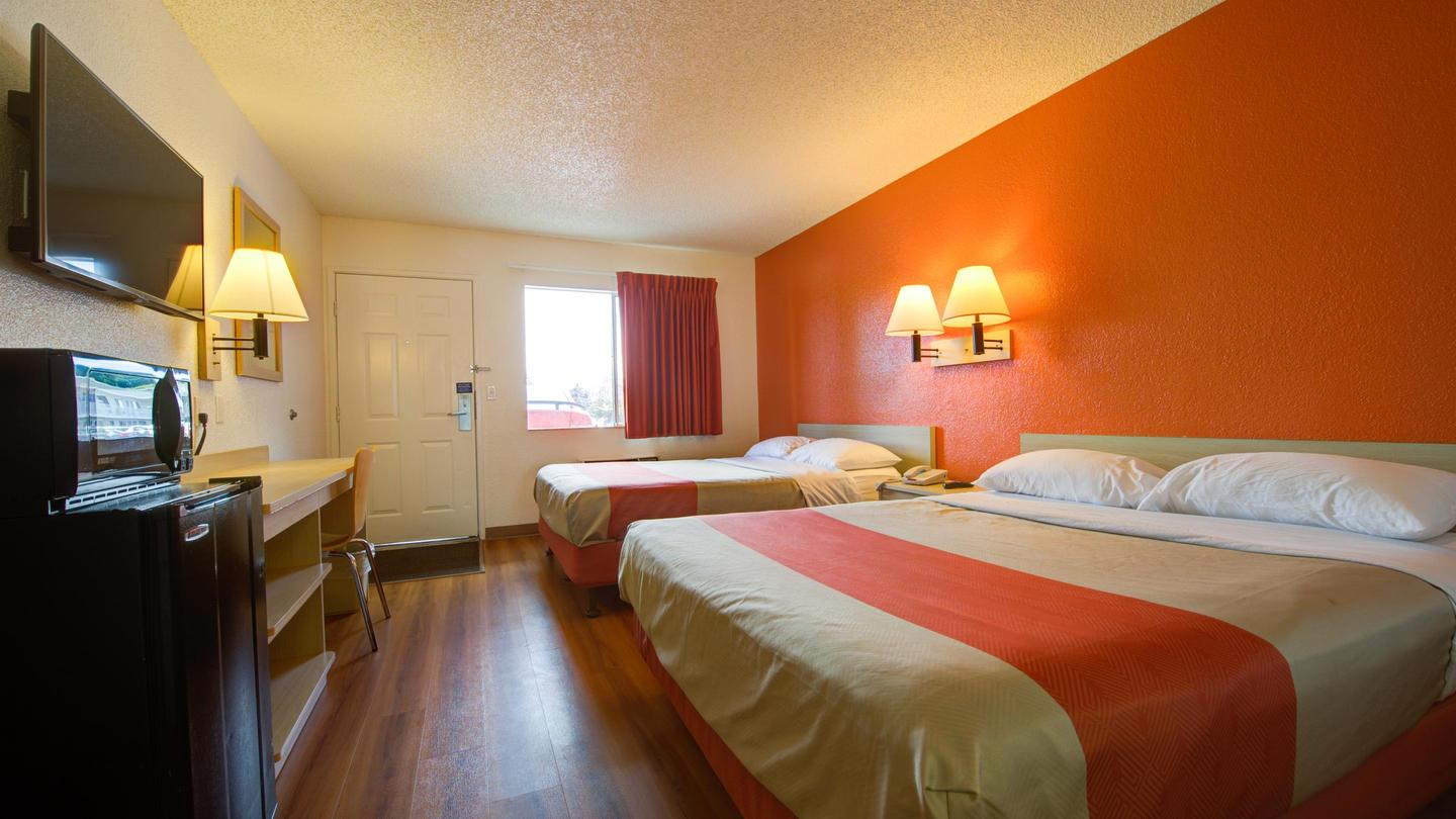 Motel 6 Seattle Airport from $76. SeaTac Hotel Deals & Reviews - KAYAK