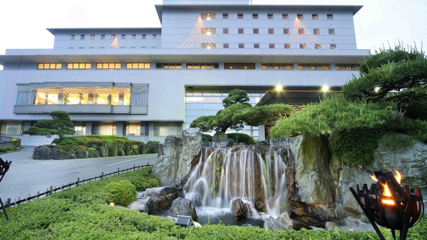 Tsukasa Royal Hotel