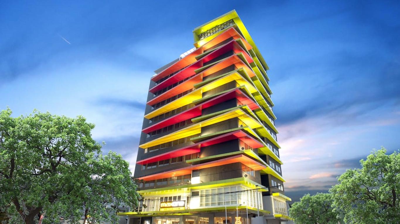 Maxonehotels At Dharmahusada Surabaya