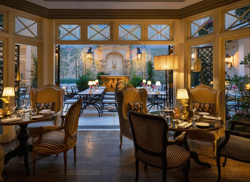 Restaurant Photo