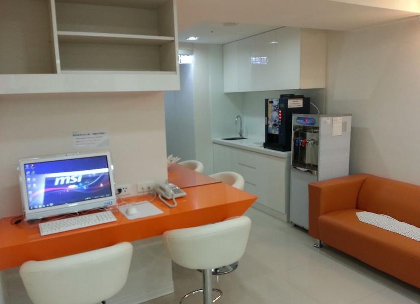 Business center Photo