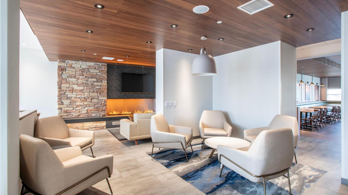 Fairfield by Marriott Inn & Suites Newport Cincinnati