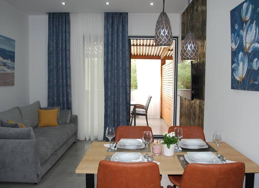 Dining room Photo