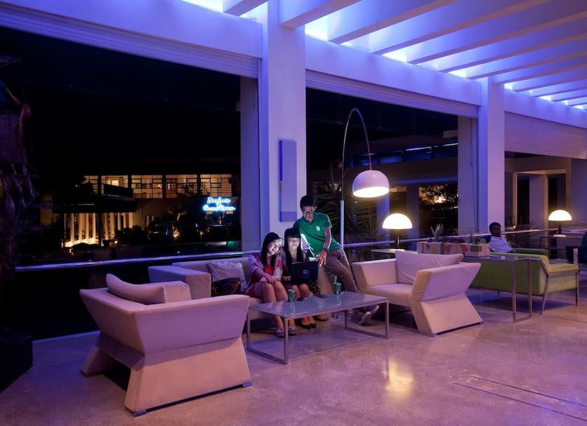 Lounge Photo