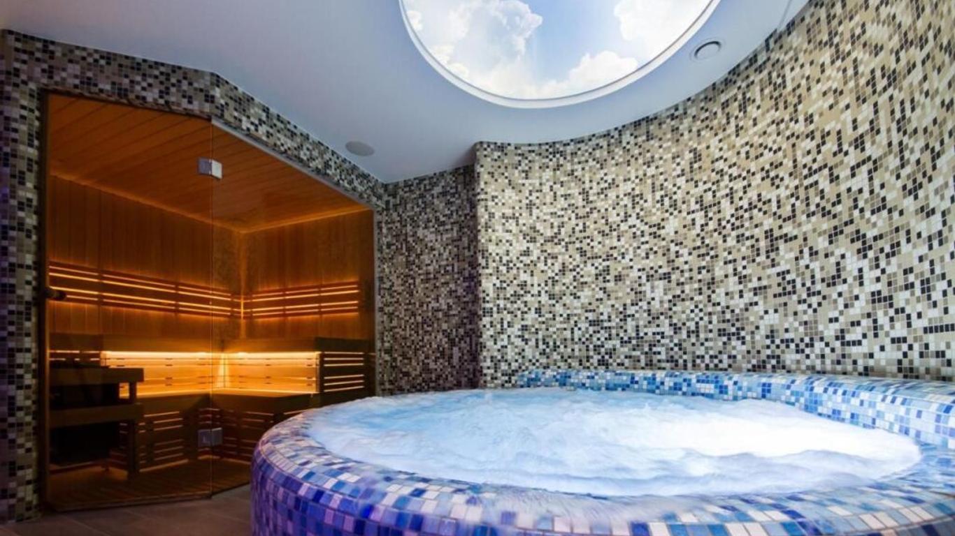 Dange Hotel