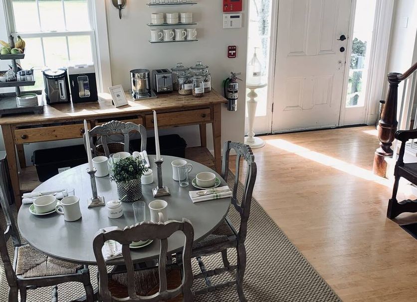 Dining room Photo