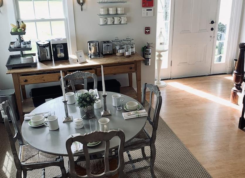 Dining room Photo