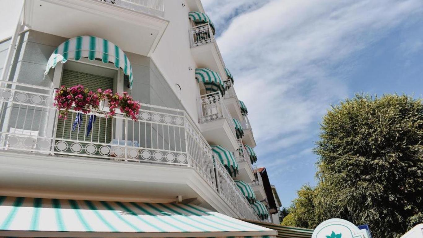 Hotel Flora