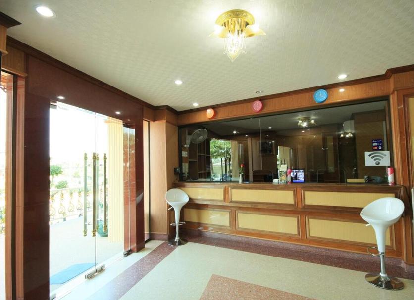 Front desk Photo