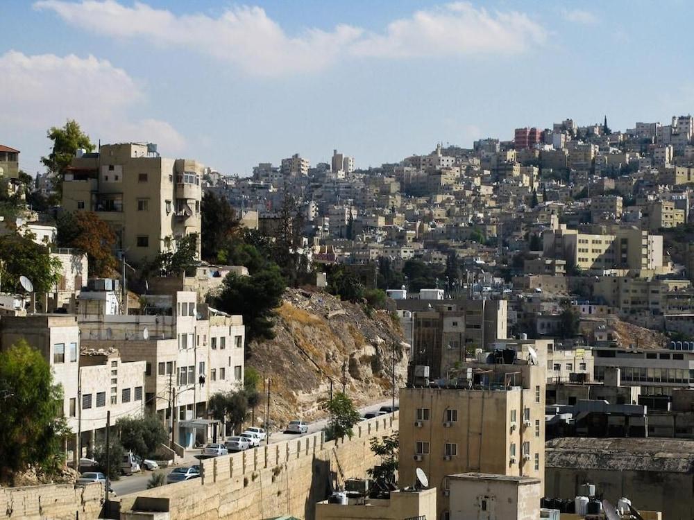 Cliff hotel amman sale