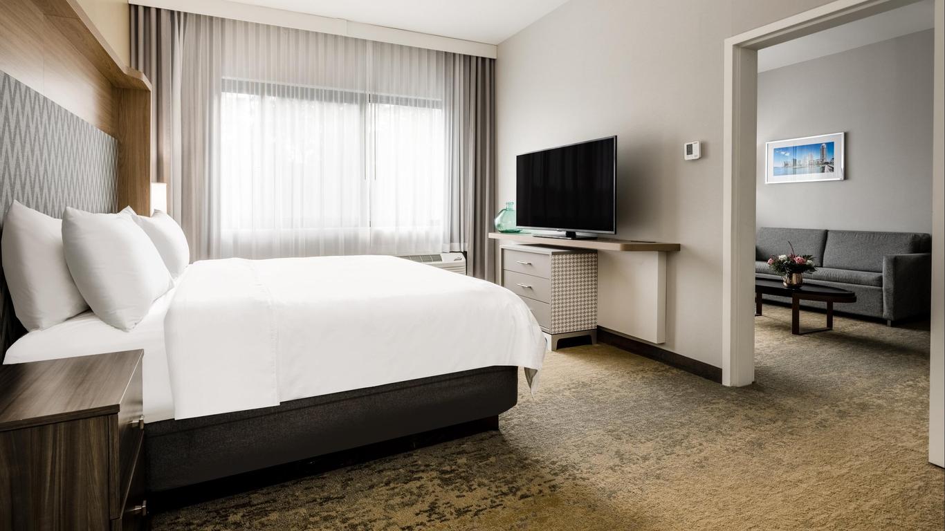 Holiday Inn - Long Island - Islip Arpt East, An IHG Hotel