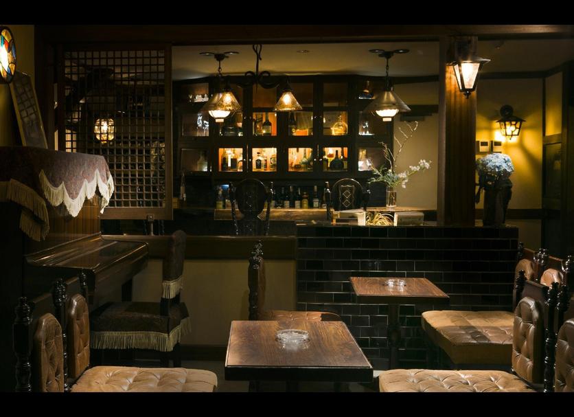 Bar Photo