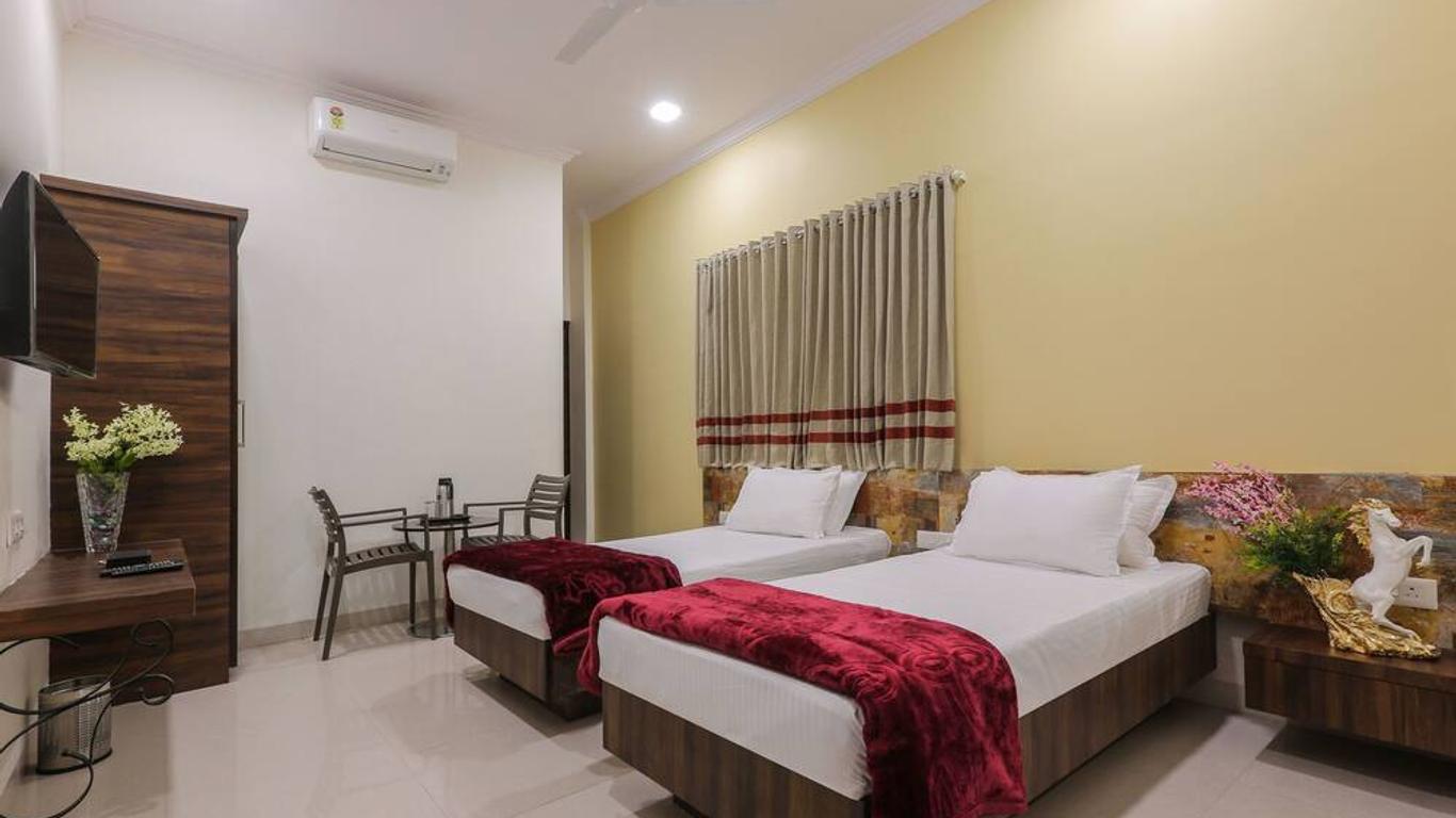 The Samrat Hotel near Pune Railway Station