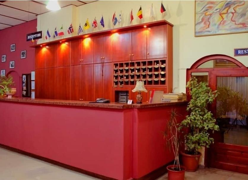 Front desk Photo