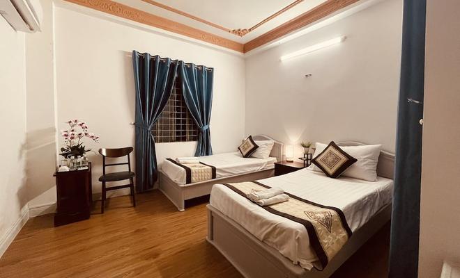 package tour in vietnam Adenia Hotel