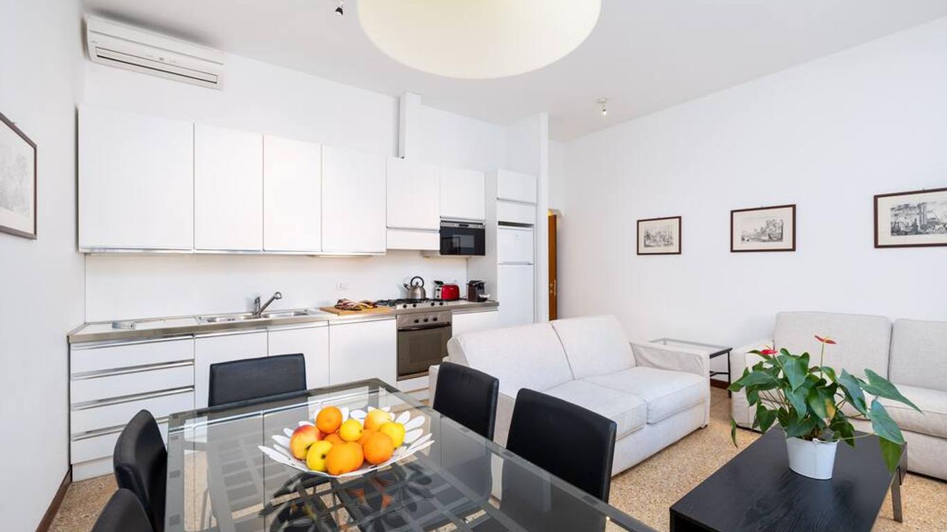 Ca' Foscolo Residence