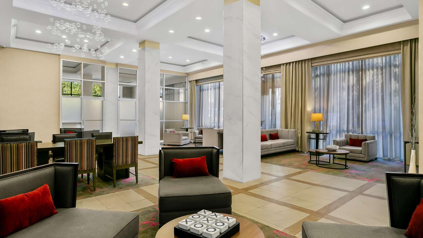 Sonesta Hotel Baltimore Inner Harbor