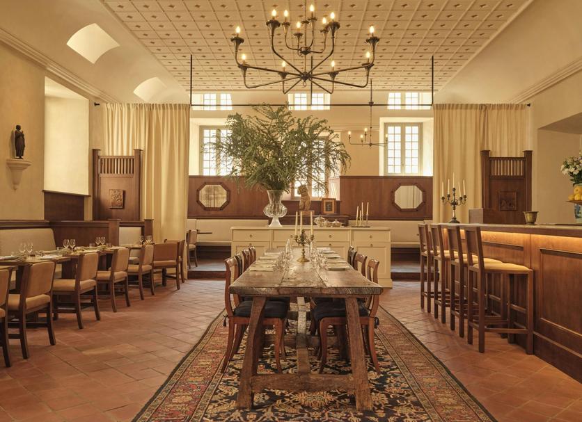 Restaurant Photo