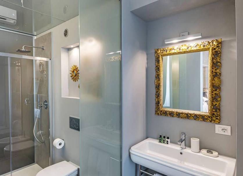 Bathroom Photo
