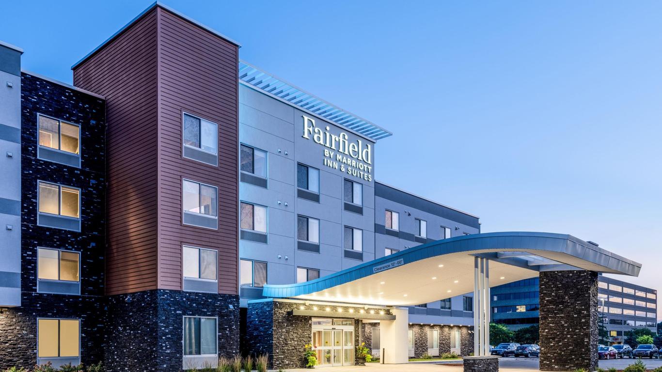 Fairfield Inn & Suites by Marriott Minneapolis North