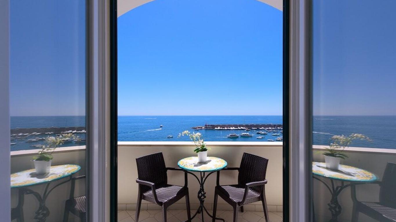 Vista d'Amalfi