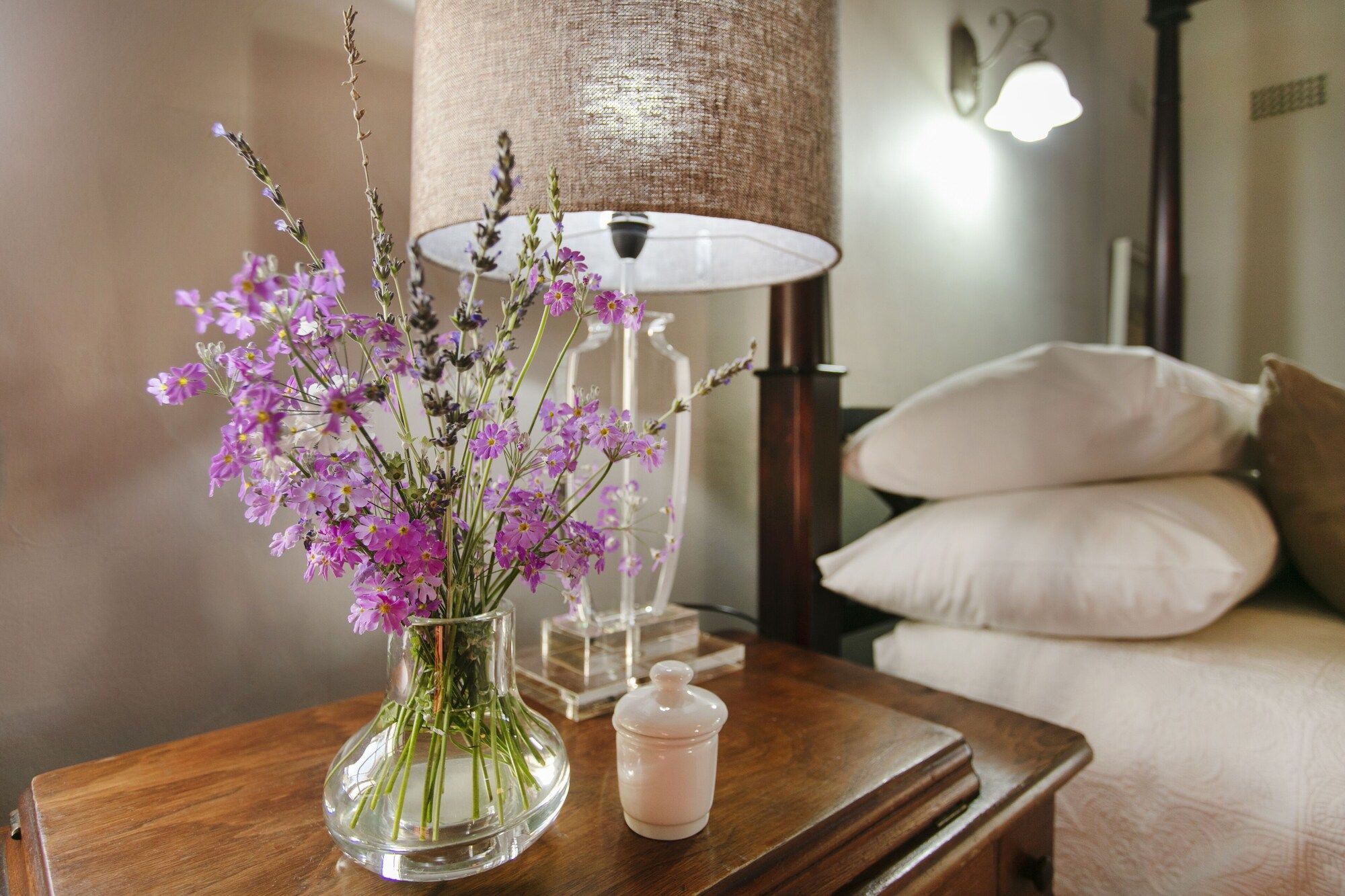 Room amenity