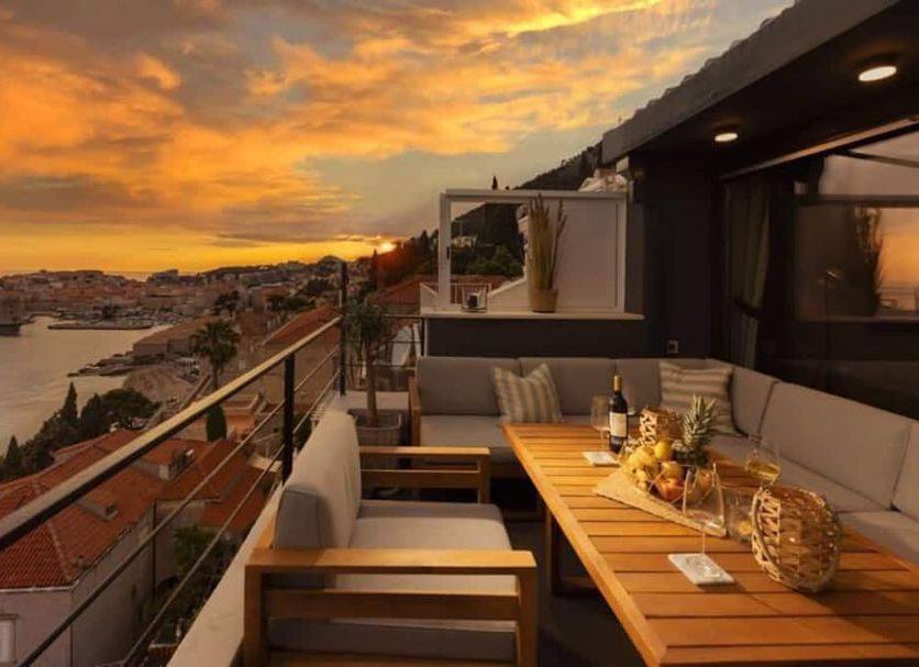 Balcony Photo