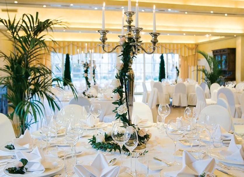 Banquet hall Photo