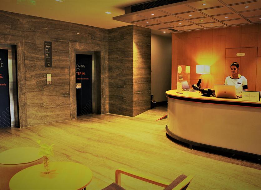 Front desk Photo