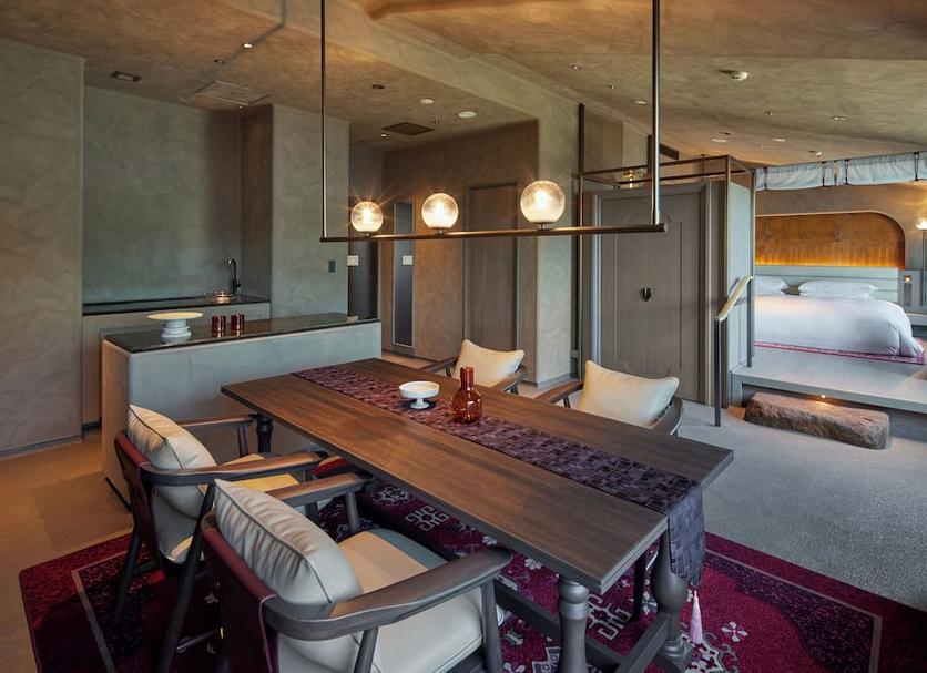 Dining room Photo